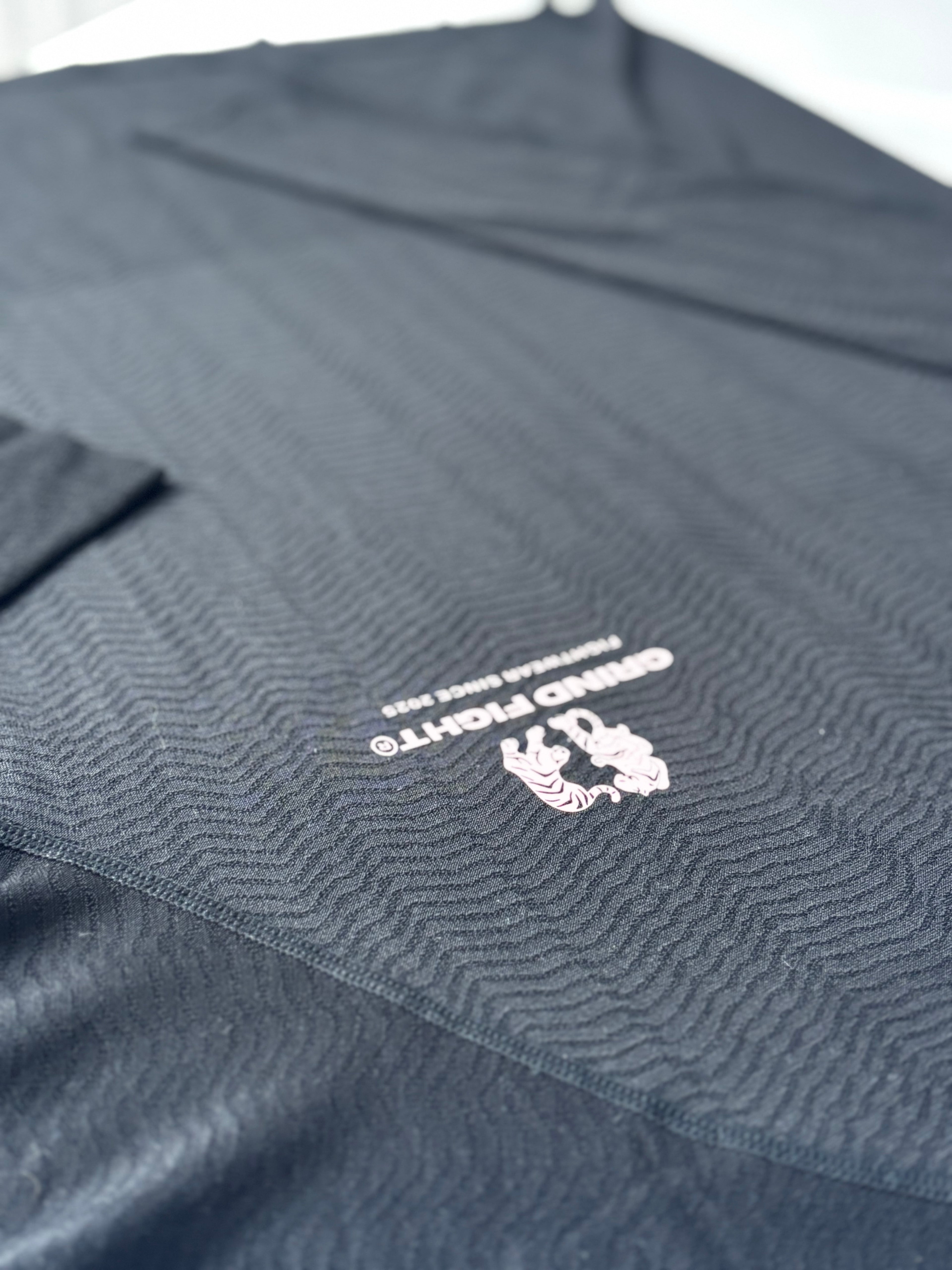 Rashguard Longsleeve "FEARLESS TIGERS" Black Edition for MEN